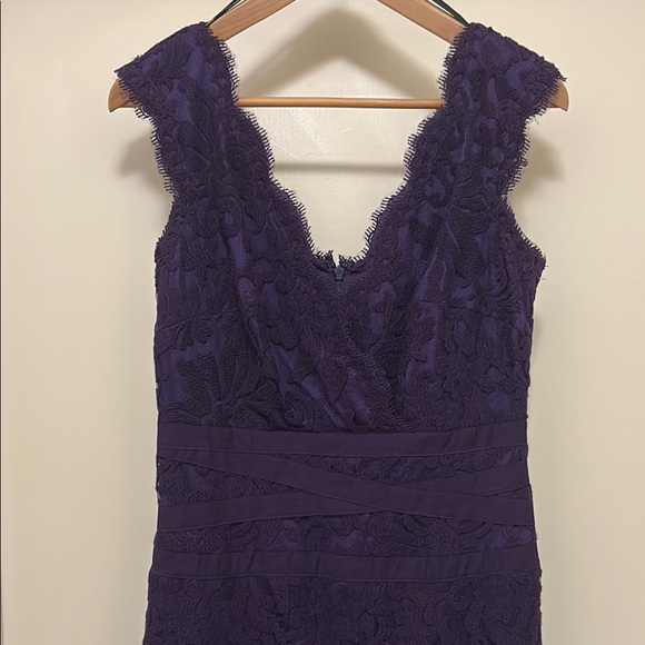 Tadashi Shoji Purple Lace Midi Dress V-neck Sleeveless - Picture 2 of 5